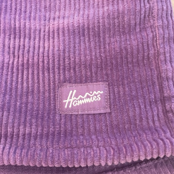 Women’s HAMMIES retro corduroy shorts - Picture 4 of 7